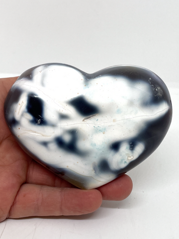 Orca Agate Heart #160 - 9.3cm