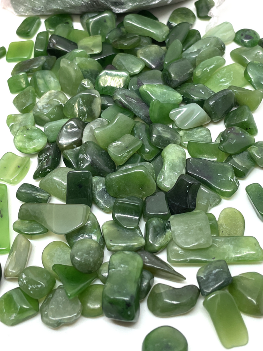 Jade Crystal Chips (large) 100g Wicked Crystals and Things